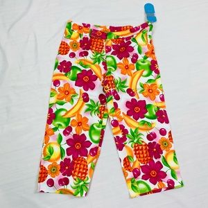 Vintage Extreme Limit Capri Bananas, Apples, Pineapples, Flowers colorful